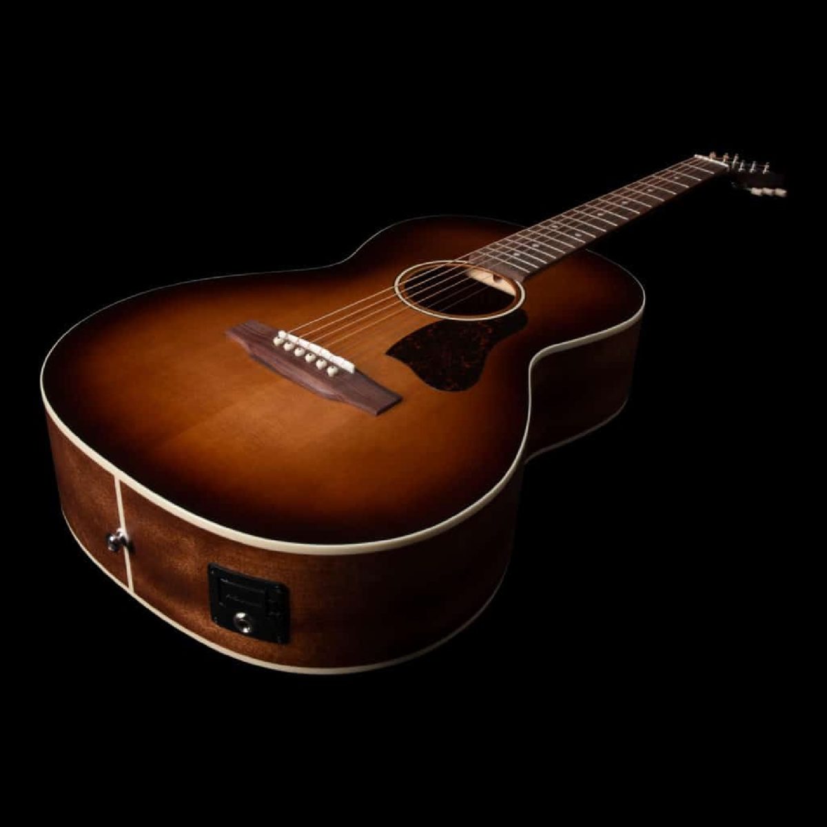 Art & Lutherie - Roadhouse Light Burst GT EQ - 51564 Bottom