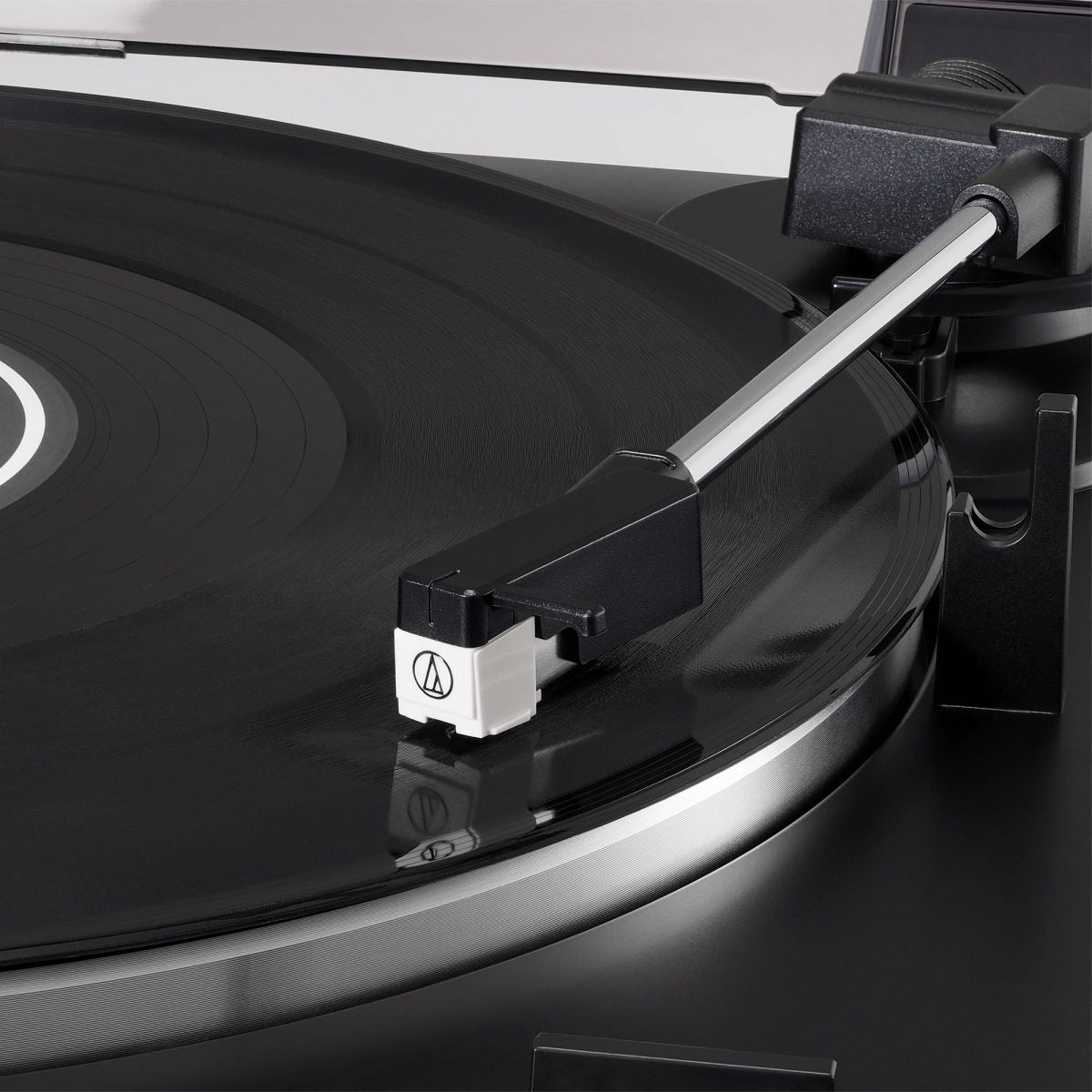 Audio-Technica - AT-LP60X Fully Automatic Belt-Drive Turntable - Black