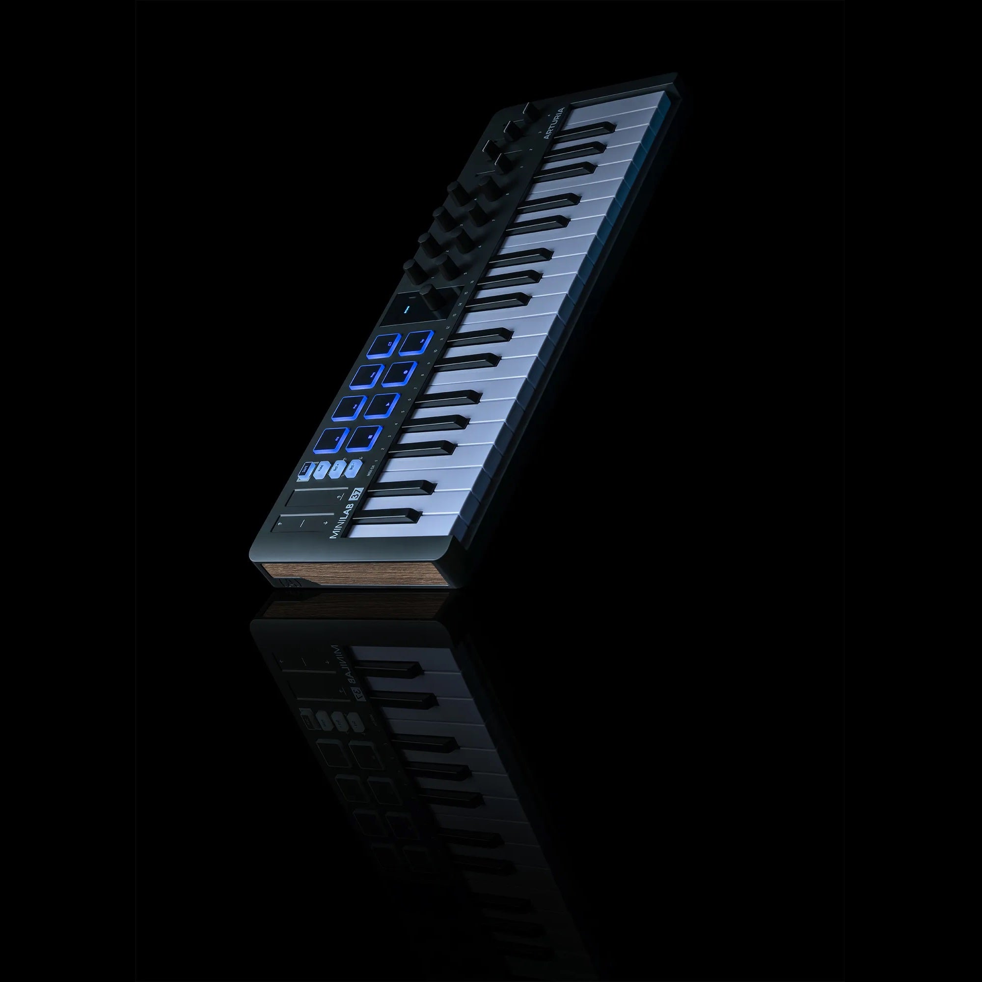 Arturia - MiniLab 37 Black Universal MIDI Controller