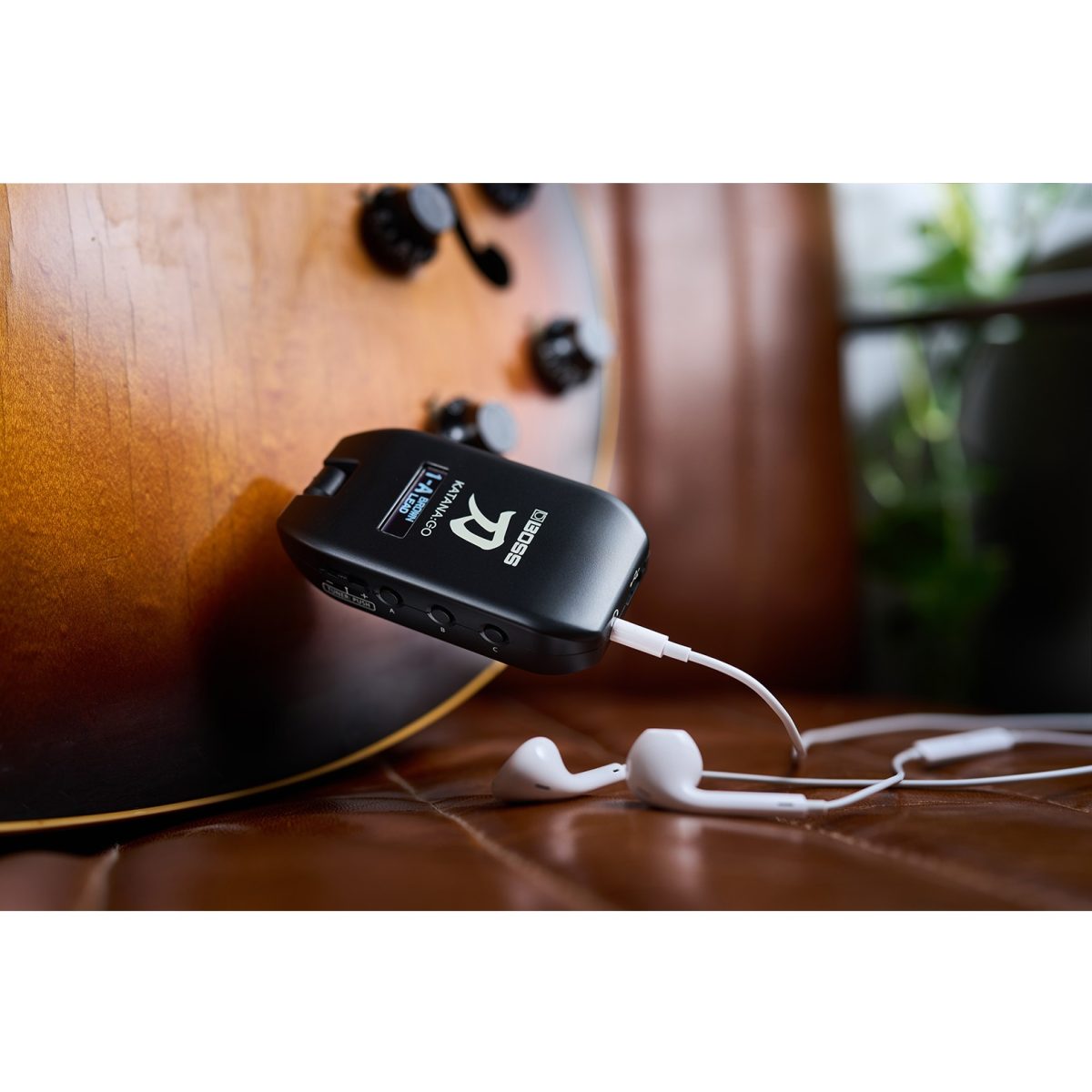 Boss - KATANA:GO Personal Headphone Guitar Amplifier