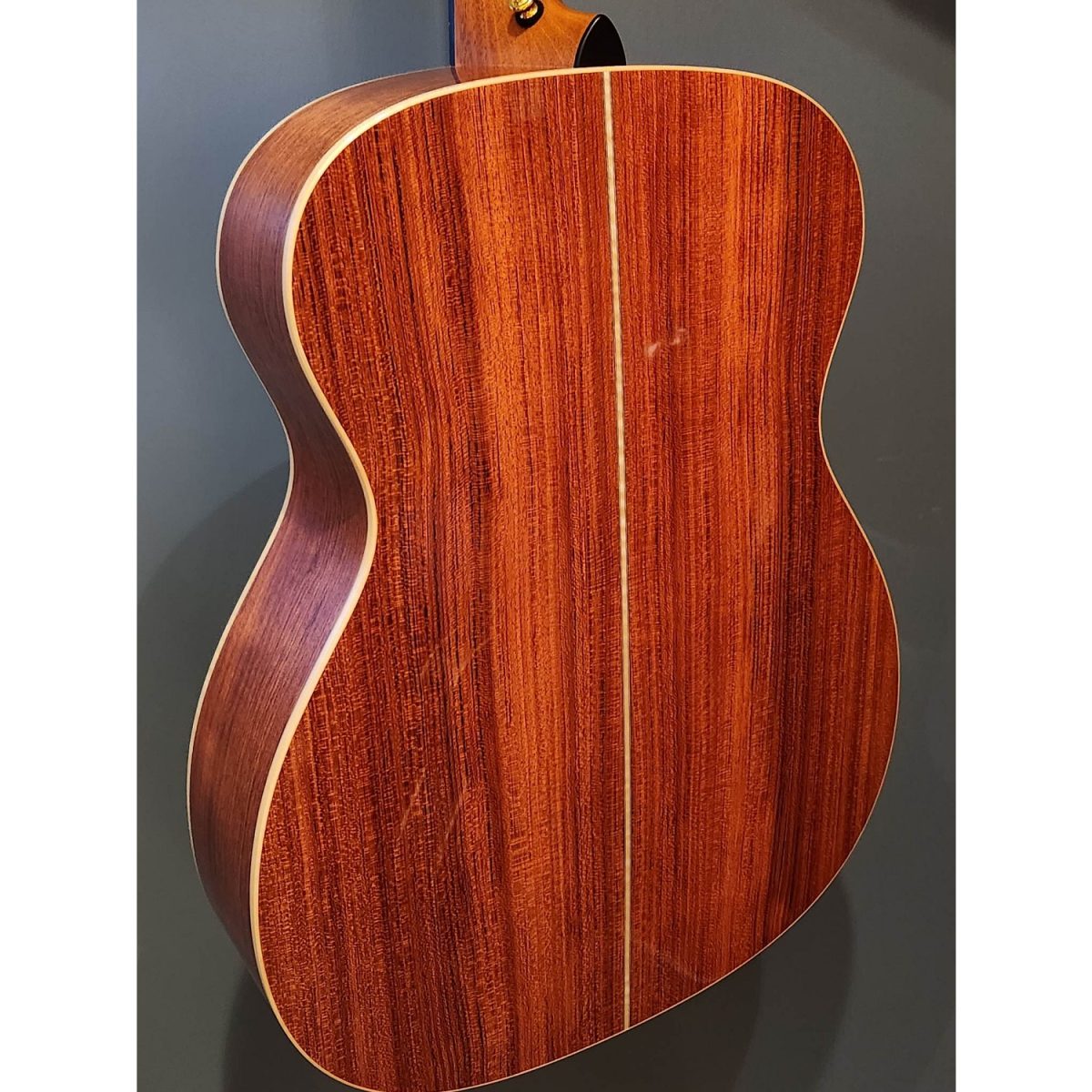 Boucher - SG-21-G - Studio Goose Series Om Hybrid - African Bubinga Back