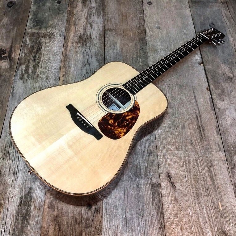 Boucher SG52M live