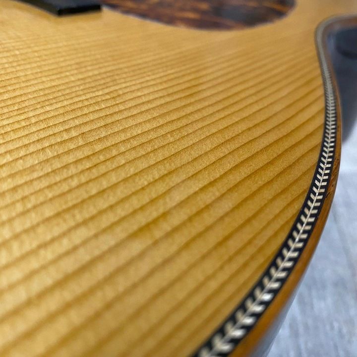 Boucher - SG52MV Studio Goose East Indian Rosewood binding