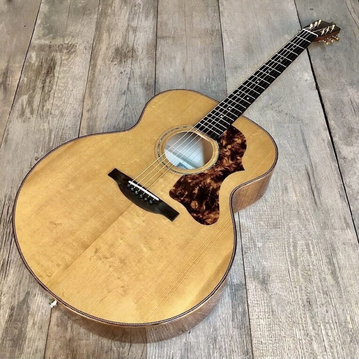 Boucher SG-63 - Studio Goose Series S-Jumbo - Canadian Curly Maple