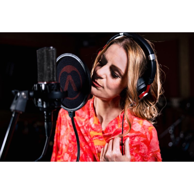 Austrian Audio - Professional Closed-Back Over-Ear Headphones, Black #HIX15