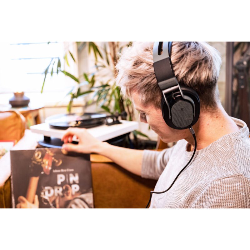 Austrian Audio - Open-Back Reference-Grade Headphones, Black #HIX65