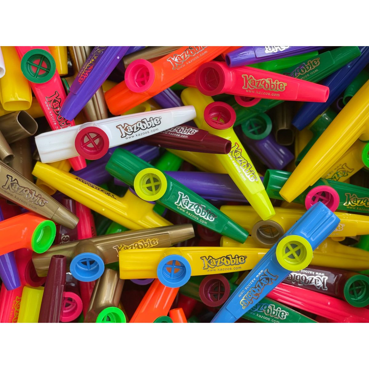 Kazoobie Kazoos – Plastic Kazoo with Logo #SKAZ-P1
