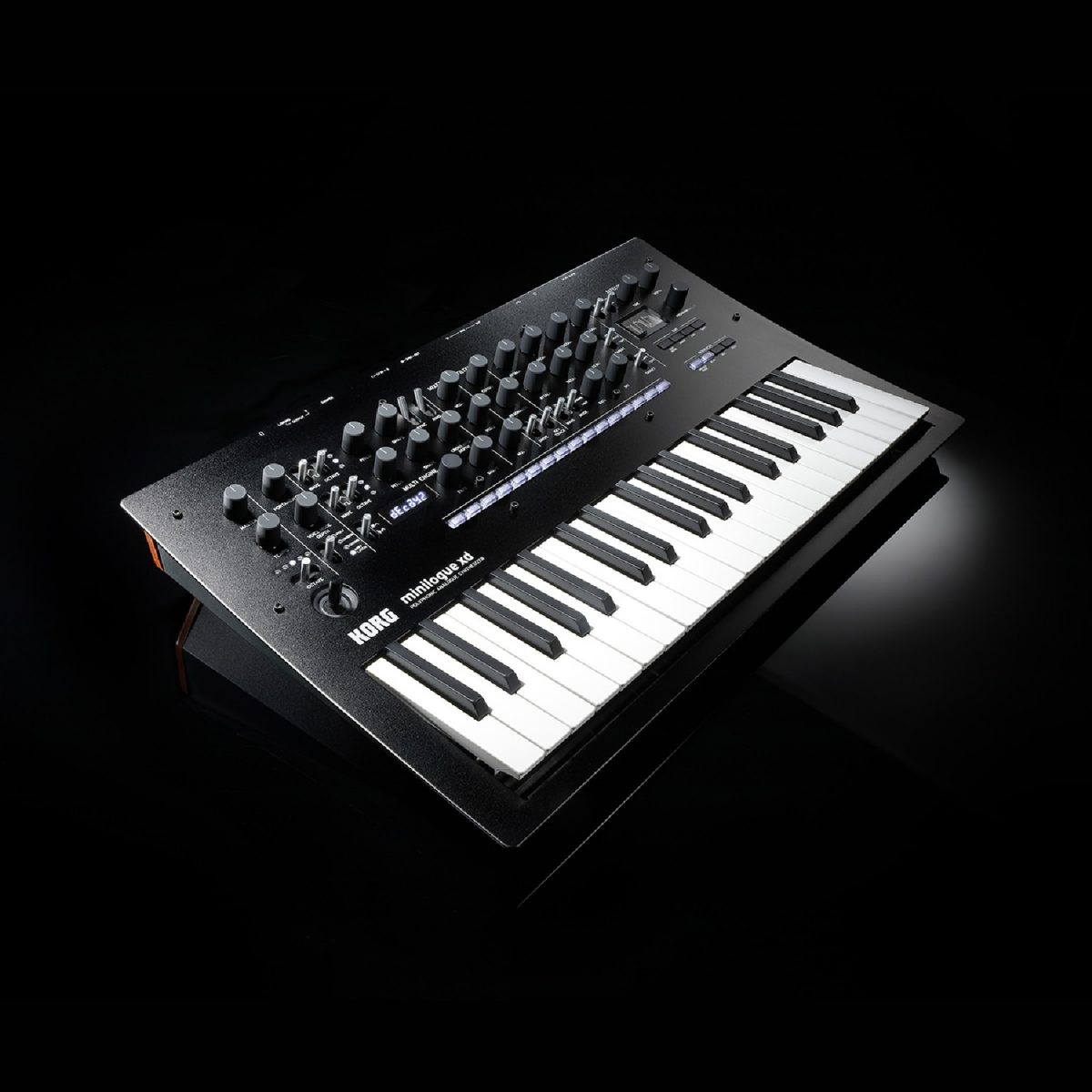 Korg - minilogue xd - Polyphonic Analogue Synthesizer Side