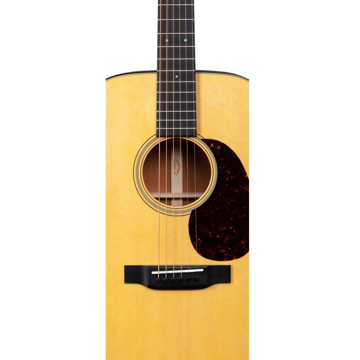 Martin - 000-18 2025 Standard Series