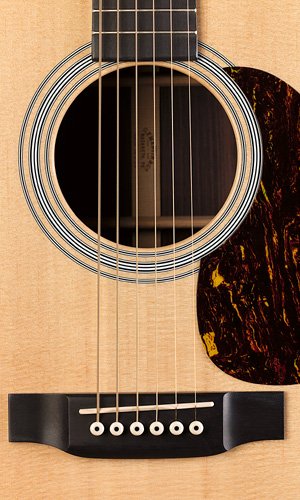 Martin - HD-28 Standard Series Solid Sitka Spruce