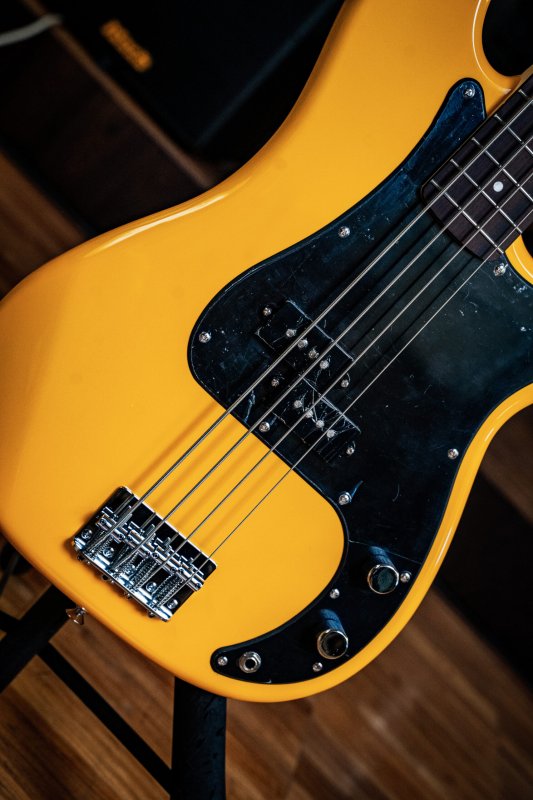 Markbass - 4-string P Style 34" Scale Electric Bass With Split-Coil PU & Bag, Yellow #MB-YELLOW-PB