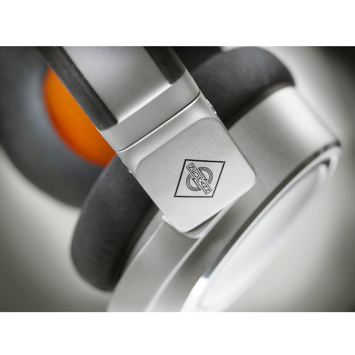 Neumann NDH20 - Studio Headphone brand
