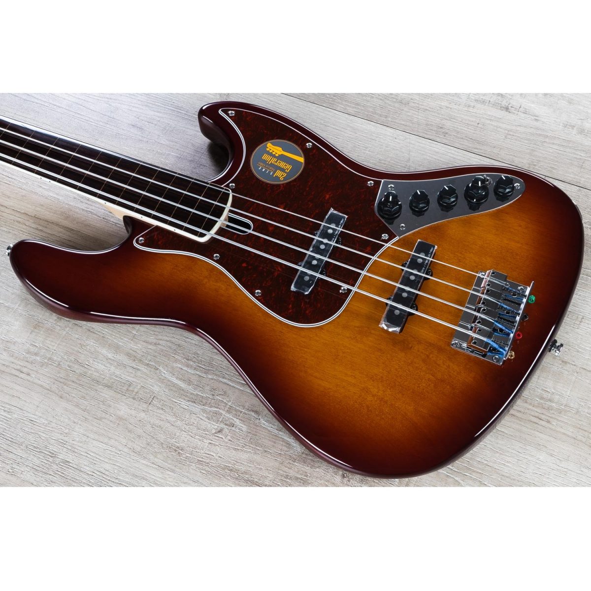 Sire - Fretless V7 Marcus Miller - Alder - Tobacco Sunburst Body