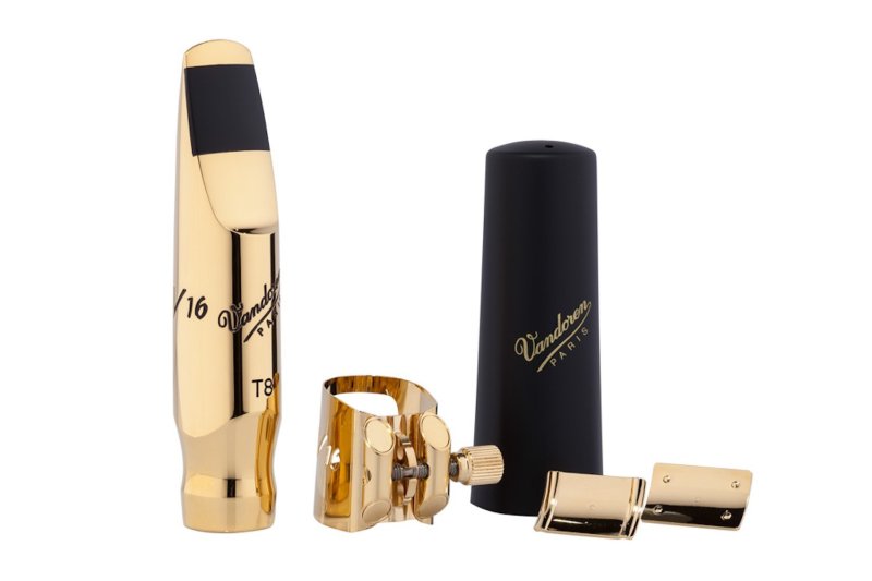 Vandoren - T8 Tenor Sax Small Chamber V16 Metal Mouthpiece/Optimum Ligature Kit #SM824GSKO