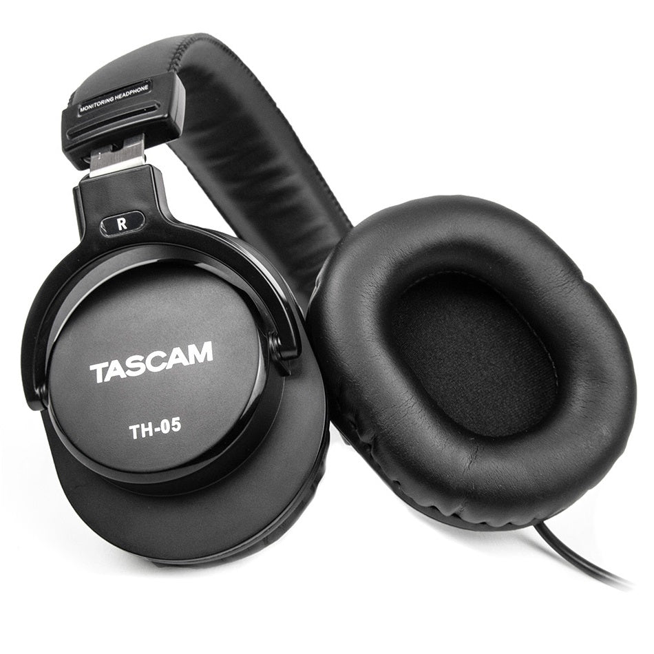 Tascam - TH-05 Studio Grade Monitoring Headphones