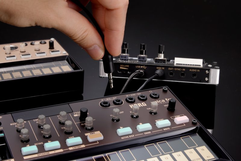 Korg - Volca FM Digital FM Synthesizer #VOLCAFM2