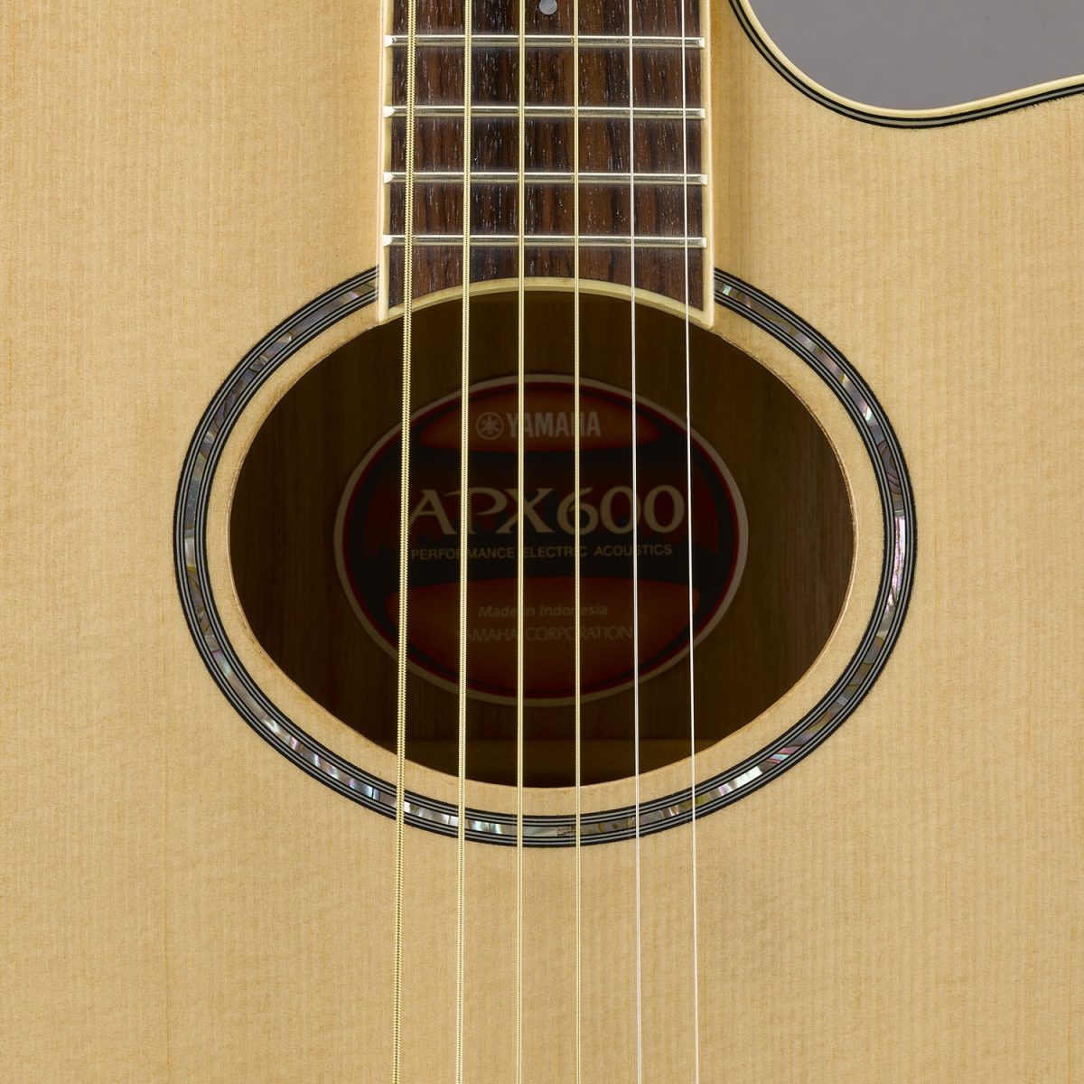 Yamaha APX600 - Acoustic Electric Guitar - Natural-front2